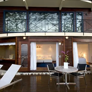 4* Hotel Geejam